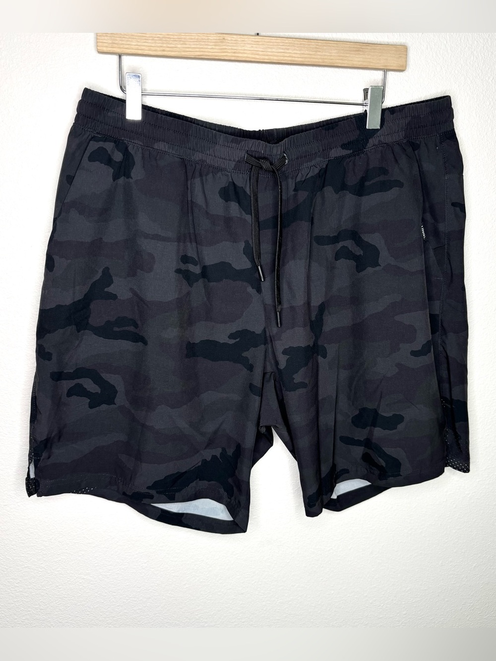 UNRL Stride Shorts Camo Mens 2XL
